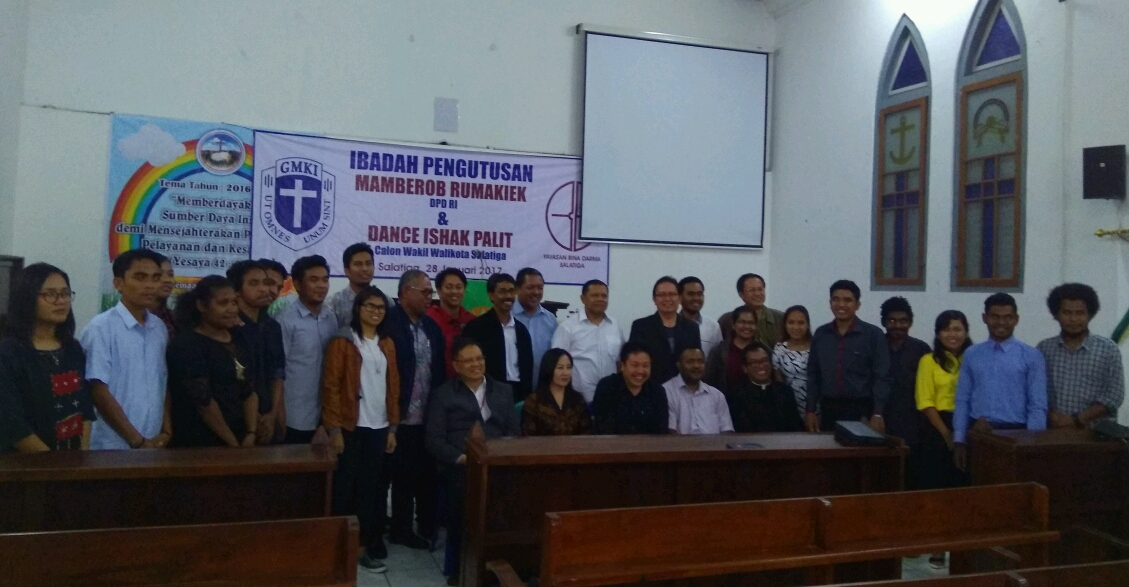 IBADAH PENGUTUSAN ANGGOTA DPD PAPUA BARAT MAMBEROB RUMAKIEK DAN CALON WAKIL WALIKOTA SALATIGA DANCE ISHAK PALIT