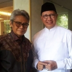 Pdt Emeritus Weinata Sairin (Kiri) dengan Mantan Menteri Agama Drs H Lukman Hakim Saifuddin